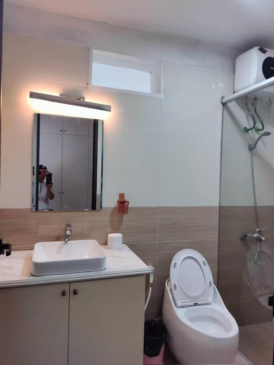 Catba Backpackers Hostel & Pool Bar Chan Chau Bilik gambar